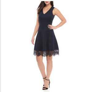 NEW Donna Ricco Sleeveless VNeck Fit & Flare Dress